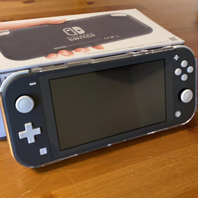 任天堂Switch LIte 品　バイオハザード4ソフト付