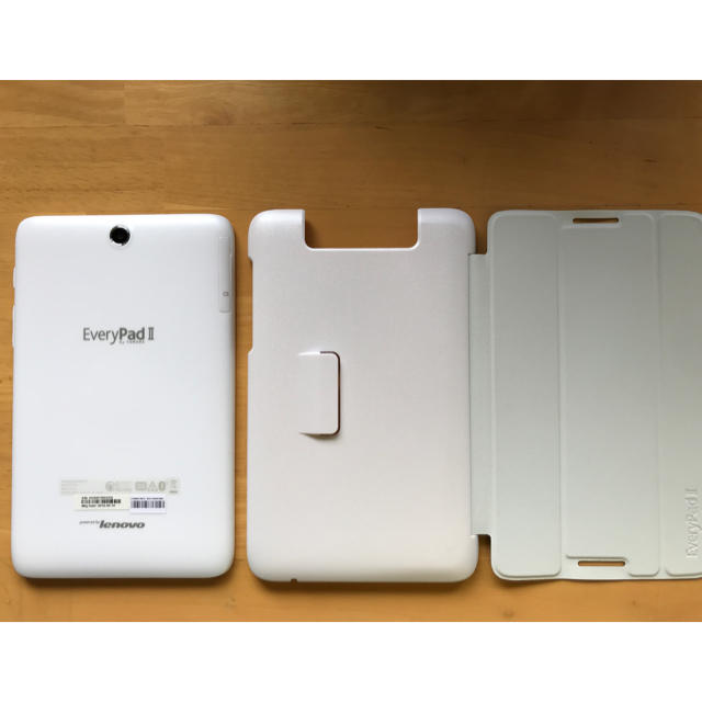 Lenovo(レノボ)の[Lenovo] YAMADA EveryPad2（White） スマホ/家電/カメラのPC/タブレット(タブレット)の商品写真