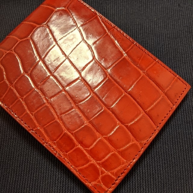 最高級/本物クロコダイル・赤色・内側は牛革使用財布（未使用展示品￥4.5万）