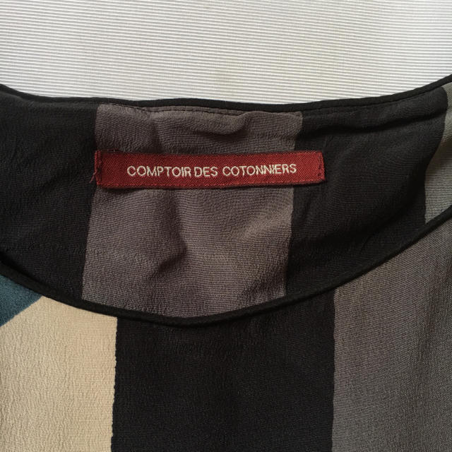 Comptoir des cotonniers(コントワーデコトニエ)のコトニエ ワンピース レディースのワンピース(ひざ丈ワンピース)の商品写真
