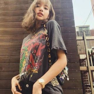 LiSA着用 カットソー