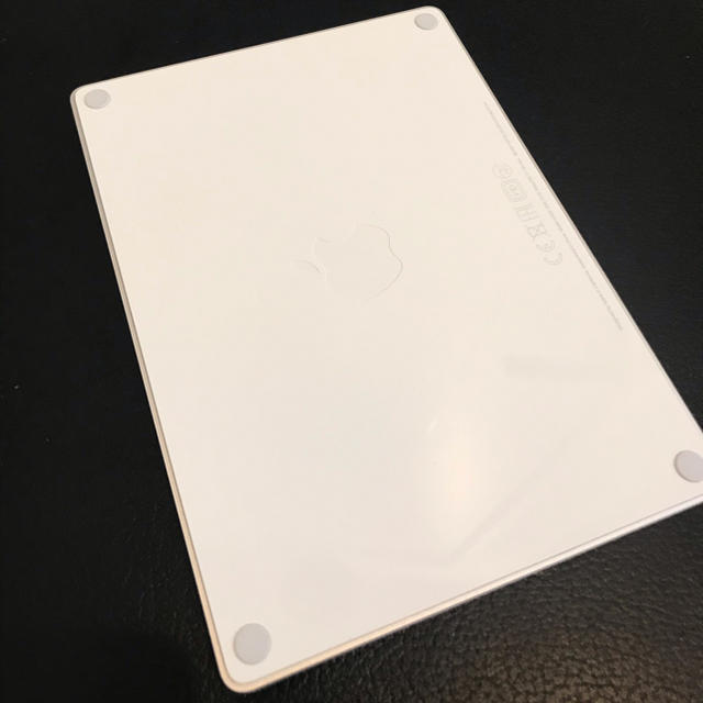 Apple(アップル)のAppl Magic Trackpad 2 MJ2R2J/A [シルバー] スマホ/家電/カメラのPC/タブレット(PC周辺機器)の商品写真