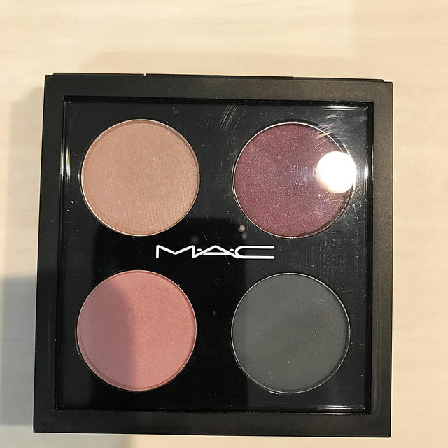 MAC(マック)のM.A.C マック♡ スモールアイシャドウ✖️4 パレット　パレスペディグリード コスメ/美容のベースメイク/化粧品(アイシャドウ)の商品写真