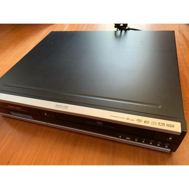 日立(ヒタチ)のDVD＋VHSダブルデッキ DVD-RV8500 スマホ/家電/カメラのテレビ/映像機器(その他)の商品写真