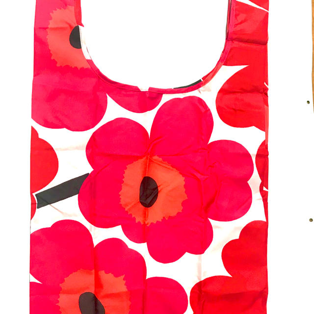 marimekko(マリメッコ)の＊  新品　タグ付き　エコバッグ　マリメッコ  ＊ レディースのバッグ(エコバッグ)の商品写真