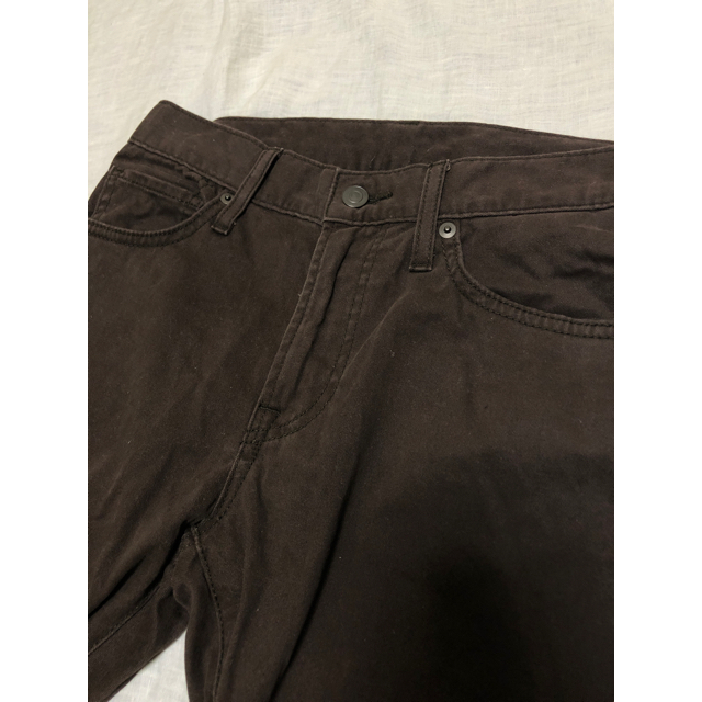 UNIQLO(ユニクロ)のユニクロ　スリムフィットカラージーンズ　ブラウン　28インチ メンズのパンツ(デニム/ジーンズ)の商品写真