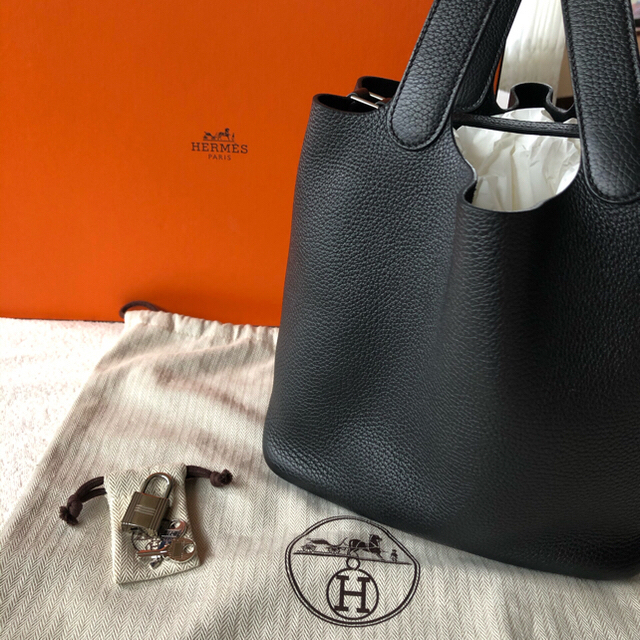 緊急値下げ！！HERMES エルメス　ピコタンロック　MM  22 黒　ブラックレディース