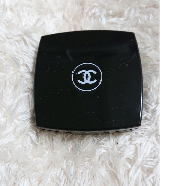 CHANEL(シャネル)のbon×2  さま専用  CHANEL 354 コスメ/美容のベースメイク/化粧品(アイシャドウ)の商品写真