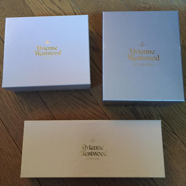 Vivienne Westwood(ヴィヴィアンウエストウッド)のvivienne 箱♡袋  単品可能です レディースのアクセサリー(その他)の商品写真