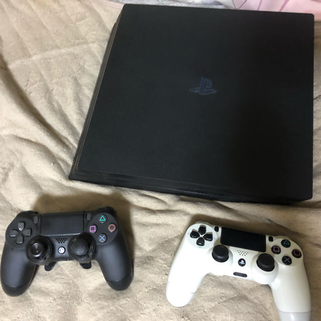 エンタメ/ホビー【訳あり】PS4 pro 500GB SSD+1TBHDD SUCFコン付き