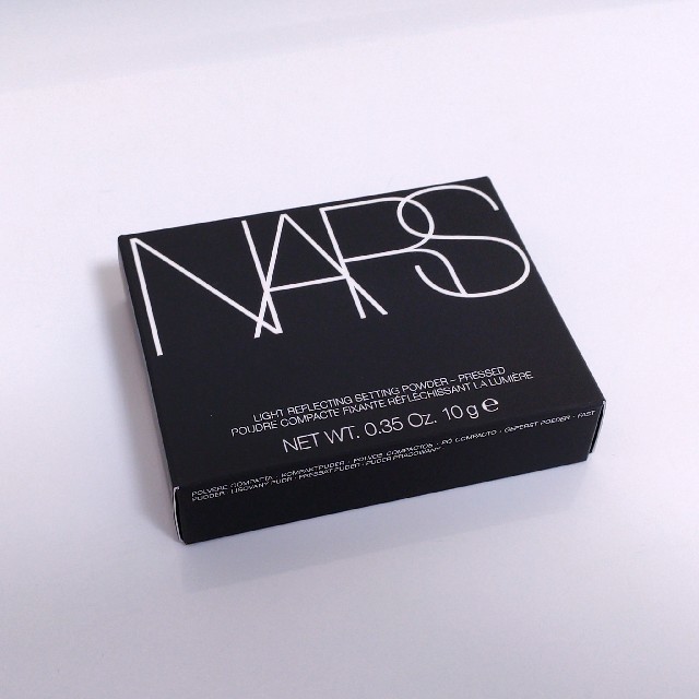 NARS(ナーズ)のNARS ライトリフレクティングセッティングパウダー プレストN 【10g】  コスメ/美容のベースメイク/化粧品(フェイスパウダー)の商品写真