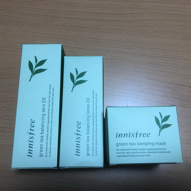 Innisfree(イニスフリー)のinnisfree green tea セット コスメ/美容のスキンケア/基礎化粧品(化粧水/ローション)の商品写真