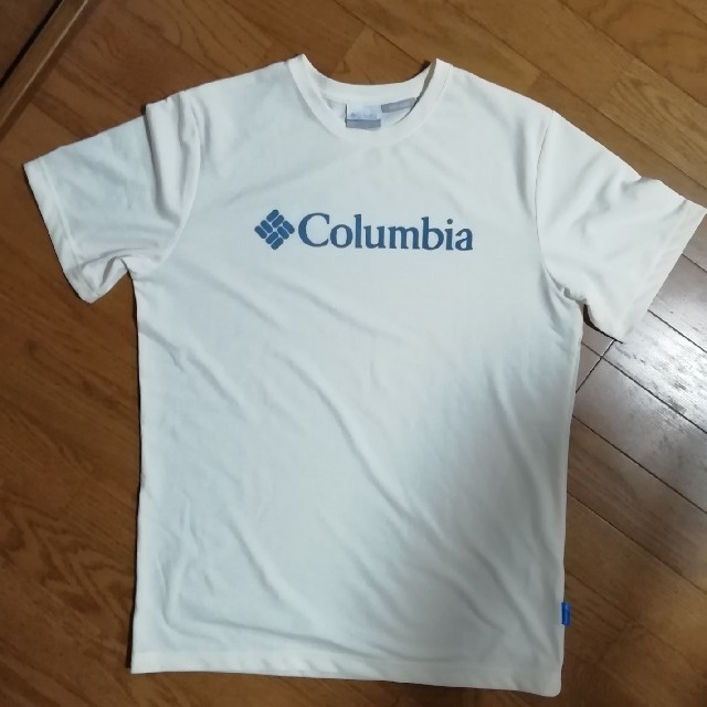 Columbia(コロンビア)の１２００円に下げ⤵️ますよ😃ColumbiaのTシャツ👕(Lサイズ) レディースのトップス(Tシャツ(半袖/袖なし))の商品写真