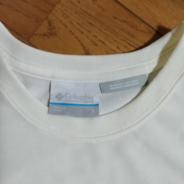Columbia(コロンビア)の１２００円に下げ⤵️ますよ😃ColumbiaのTシャツ👕(Lサイズ) レディースのトップス(Tシャツ(半袖/袖なし))の商品写真