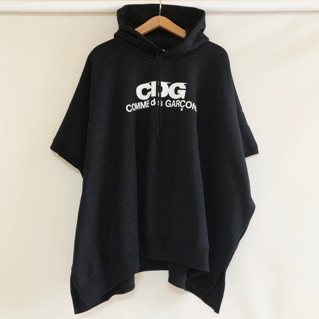店舗限定 新品 コムデギャルソン CDG フーディポンチョ 世界的に 18032