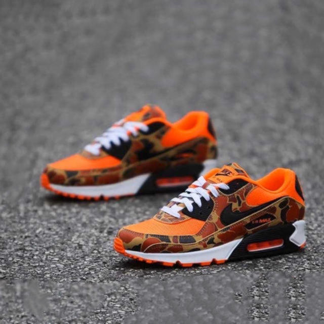 NIKE(ナイキ)のエアマックス ダックカモ オレンジ カモ Orange Duck Camo メンズの靴/シューズ(スニーカー)の商品写真