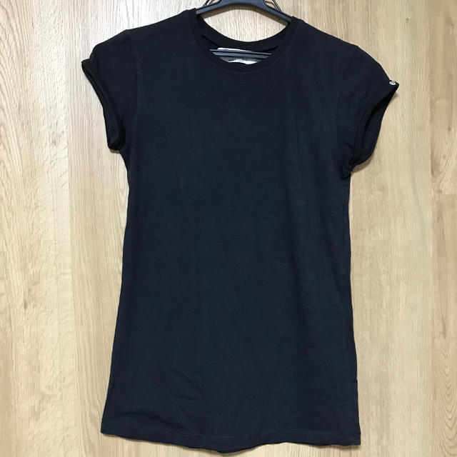 ZARA(ザラ)のZARA 半袖 Tシャツ レディースのトップス(Tシャツ(半袖/袖なし))の商品写真