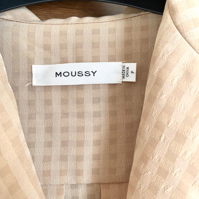 moussy(マウジー)のmoussy マウジー ブラウス チェックシアーシャツ ベージュ ブラウン レディースのトップス(シャツ/ブラウス(半袖/袖なし))の商品写真