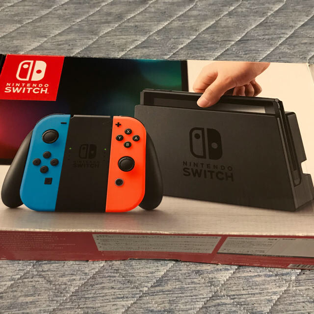 Nintendo Switch(ニンテンドースイッチ)のはぁと様専用　中古　ニンテンドースイッチ エンタメ/ホビーのゲームソフト/ゲーム機本体(家庭用ゲーム機本体)の商品写真