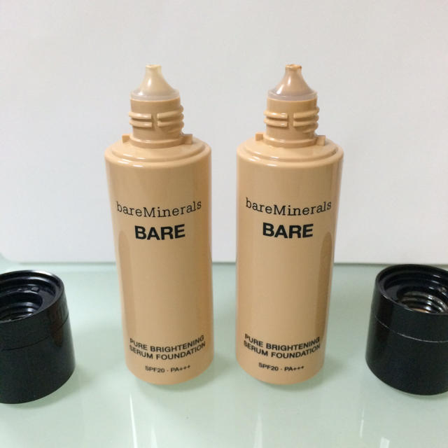 bareMinerals(ベアミネラル)のベアミネラル ファンデーション2本セット コスメ/美容のベースメイク/化粧品(ファンデーション)の商品写真