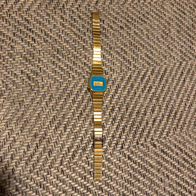 CASIO(カシオ)のCASIO 腕時計 ターコイズブルー レディースのファッション小物(腕時計)の商品写真