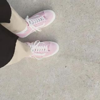 ヴァンズ(VANS)のVANS オールドスクール スニーカー ピンク 24cm(スニーカー)