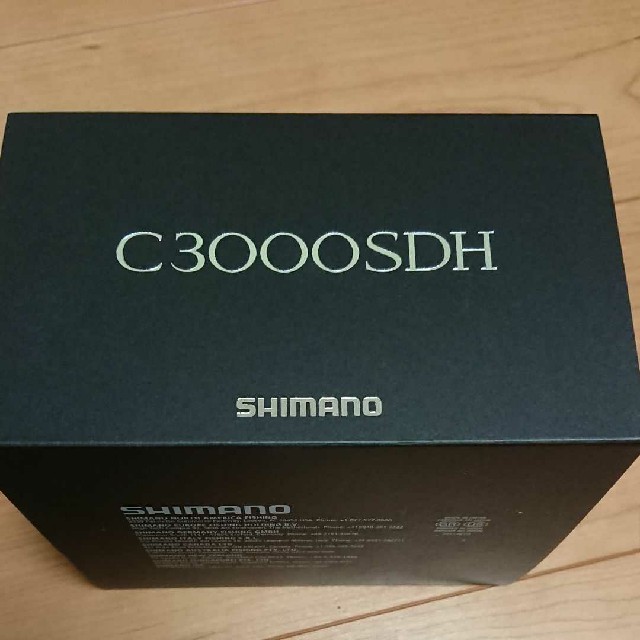 SHIMANO C3000SDHの通販 by 暇's shop｜シマノならラクマ - SHIMANO 18ステラ 得価超特価