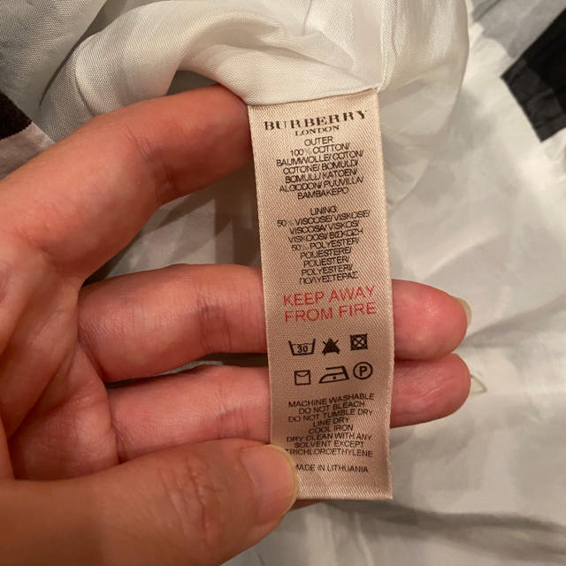 BURBERRY(バーバリー)のバーバリー　4y 104cm セットアップ　バルーンスカート キッズ/ベビー/マタニティのキッズ服女の子用(90cm~)(スカート)の商品写真