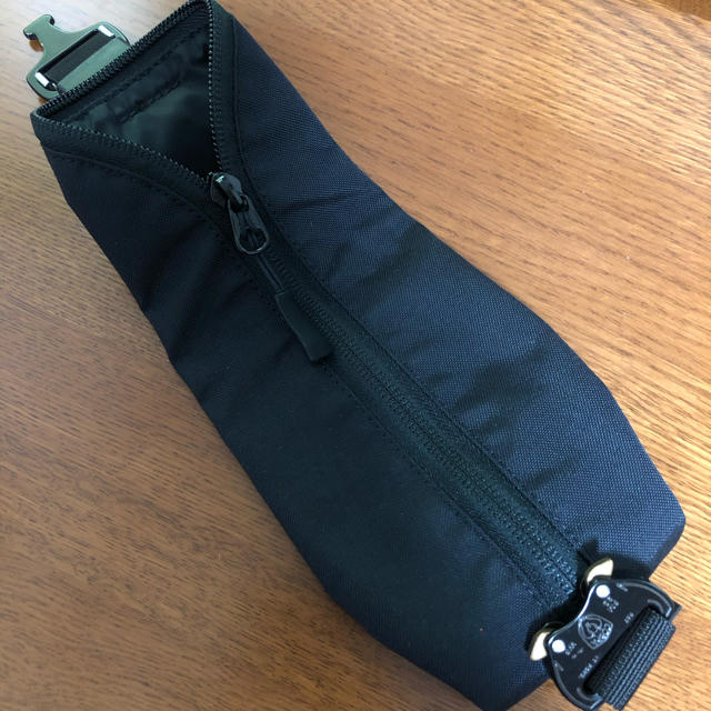 Bagjack ケーブルポーチ ブラック メンズのバッグ(ショルダーバッグ)の商品写真