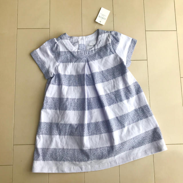 babyGAP(ベビーギャップ)の新品　babygap ■ フラワー　ボーダー　ワンピース　70 80 キッズ/ベビー/マタニティのベビー服(~85cm)(ワンピース)の商品写真