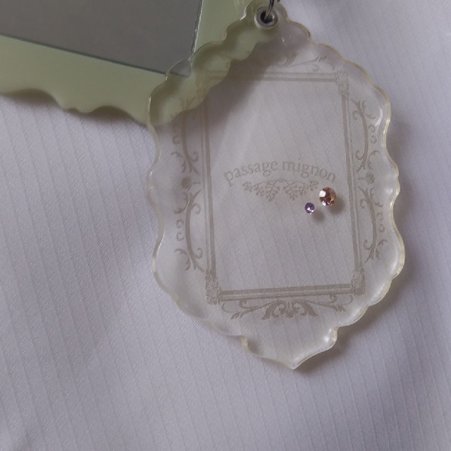 passage mignon(パサージュミニョン)のミラー　キーホルダー レディースのファッション小物(キーホルダー)の商品写真