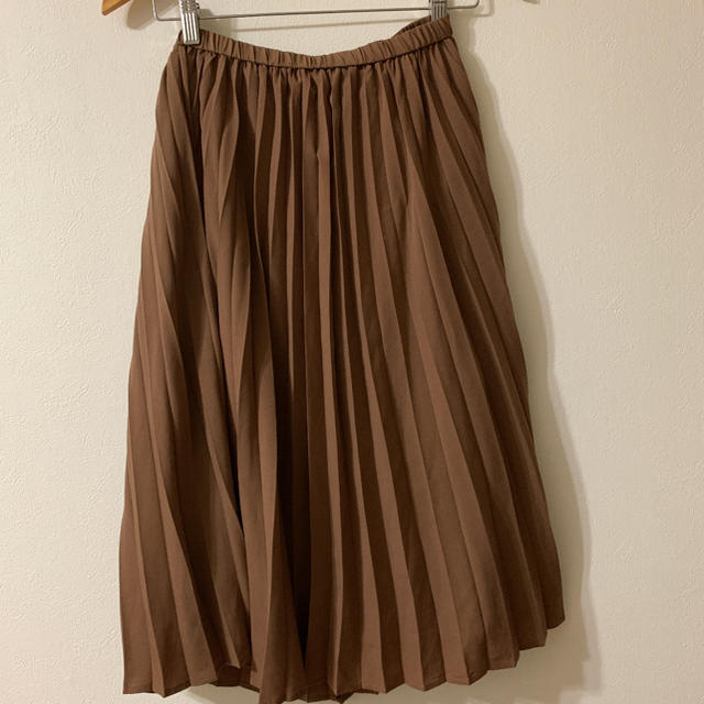 GU(ジーユー)のGU ジーユー プリーツスカート ロングスカート ブラウン 茶 Lサイズ レディースのスカート(ロングスカート)の商品写真