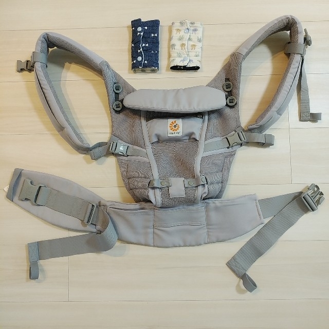 Ergobaby エルゴベビー アダプト クールエアー 抱っこ紐 おんぶ紐 エルゴ メッシュ の通販 By ぼたん S Shop エルゴ ベビーならラクマ