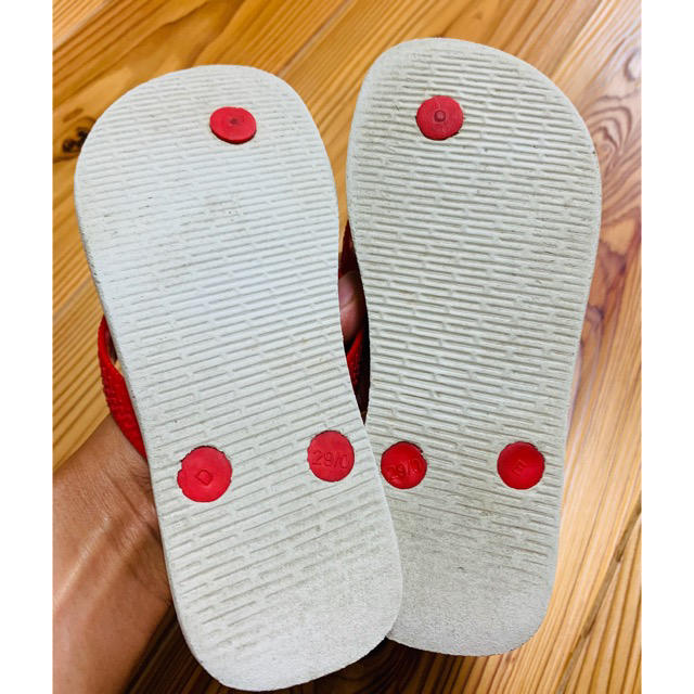 havaianas(ハワイアナス)のhavaianasビーチサンダル女児29/30 キッズ/ベビー/マタニティのキッズ靴/シューズ(15cm~)(サンダル)の商品写真