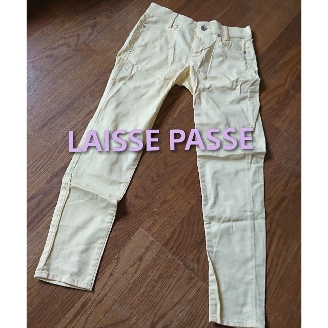 LAISSE PASSE(レッセパッセ)のLAISSE PASSE レッセパッセ パンツ 試着程度 パステルイエロー SS レディースのパンツ(カジュアルパンツ)の商品写真