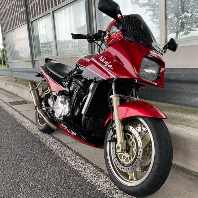 再入荷！】 カワサキ GPZ1100 900Rアッパーカウル仕様 車体