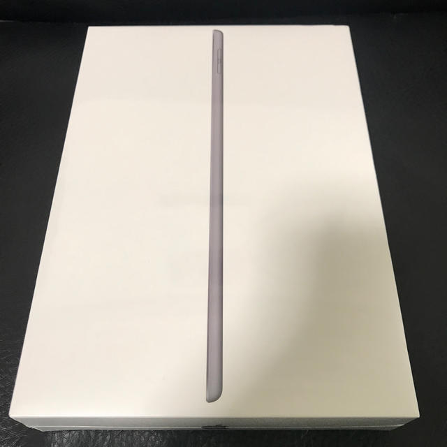 Apple(アップル)の新品未開封 iPad 第7世代 Wi-Fiモデル 32GB スペースグレイ スマホ/家電/カメラのPC/タブレット(タブレット)の商品写真