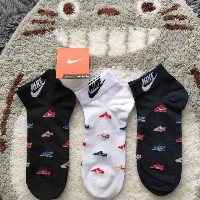 Nike Nike 靴下 レディース 23 25cm ソックス 3足セットの通販 By Syu S Shop ナイキならラクマ Nike Nike 靴下 レディース 23 25cm ソックス 3足セットの通販 By Syu S Shop ナイキならラクマ