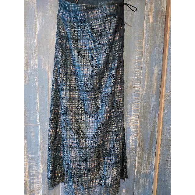 Lily Brown(リリーブラウン)の未使用 リリーブラウン チェック柄レーススカートパンツ レディースのスカート(ロングスカート)の商品写真