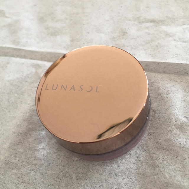 LUNASOL(ルナソル)のルナソル　ハイライト　はな様専用 コスメ/美容のベースメイク/化粧品(フェイスカラー)の商品写真