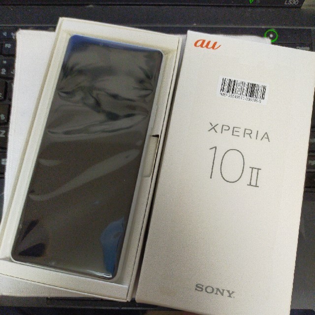 Xperia(エクスペリア)のage様専用 XPERIA 10 Ⅱ SOV43 ホワイト  スマホ/家電/カメラのスマートフォン/携帯電話(スマートフォン本体)の商品写真