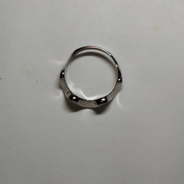 ウェーブ　リング　シルバー レディースのアクセサリー(リング(指輪))の商品写真