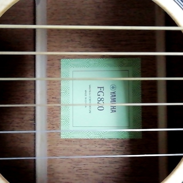 ヤマハ(ヤマハ)のヤマハアコースティックギターFG 820 楽器のギター(アコースティックギター)の商品写真