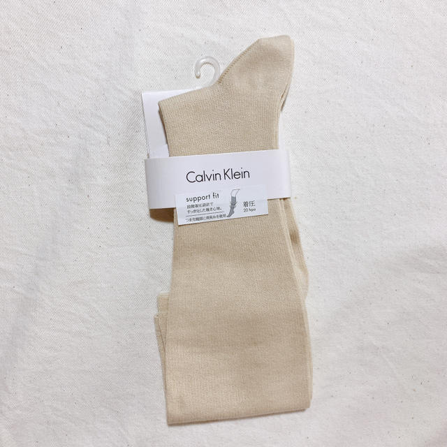 Calvin Klein(カルバンクライン)の❗️セール価格❗️Calvin Klein 着圧ソックス   足痩せ レディースのレッグウェア(ソックス)の商品写真