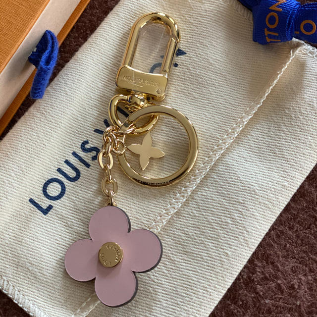 LOUIS VUITTON モノグラム ポルトクレ ブルーミングフラワー 小物