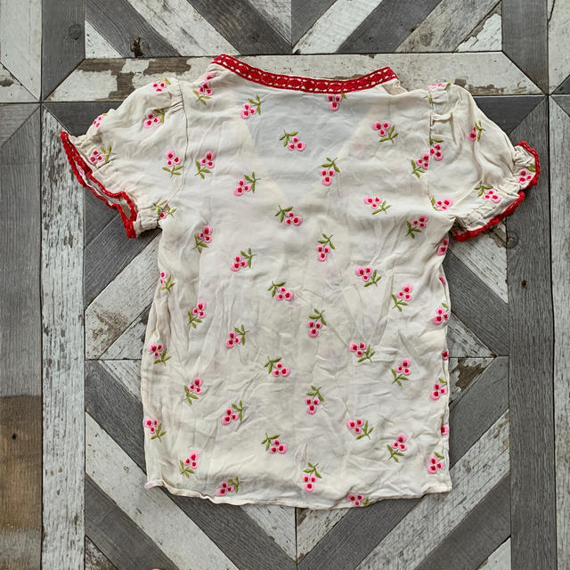 Andrew GN(アンドリューゲン)の花柄刺繍Tシャツ レディースのトップス(Tシャツ(半袖/袖なし))の商品写真