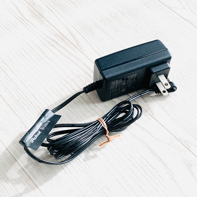 iRobot - ブラーバ 純正 美品 ACアダプターの通販 by shop|アイ iRobot - ブラーバ 純正 美品 ACアダプターの通販 by shop|アイ
