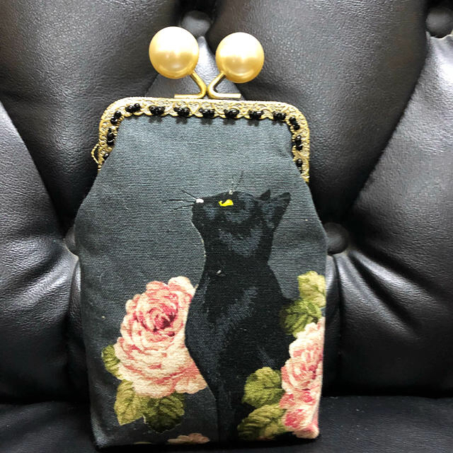 定番大特価 黒猫と薔薇 Perl drop デコレーションビーズ タバコor IQOSケースの通販 by #bush clove's shop|ラクマ 国内全数検品