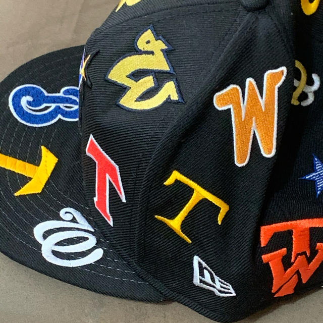 横浜DeNAベイスターズ(ヨコハマディーエヌエーベイスターズ)のNEWERA 横浜DeNAベイスターズ  70th記念キャップ メンズの帽子(キャップ)の商品写真