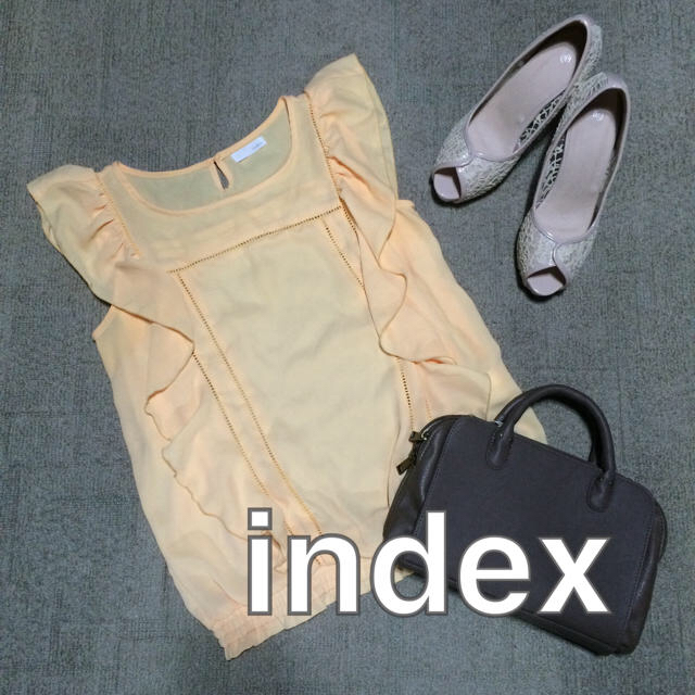 INDEX(インデックス)のindex フリルトップス レディースのトップス(シャツ/ブラウス(半袖/袖なし))の商品写真